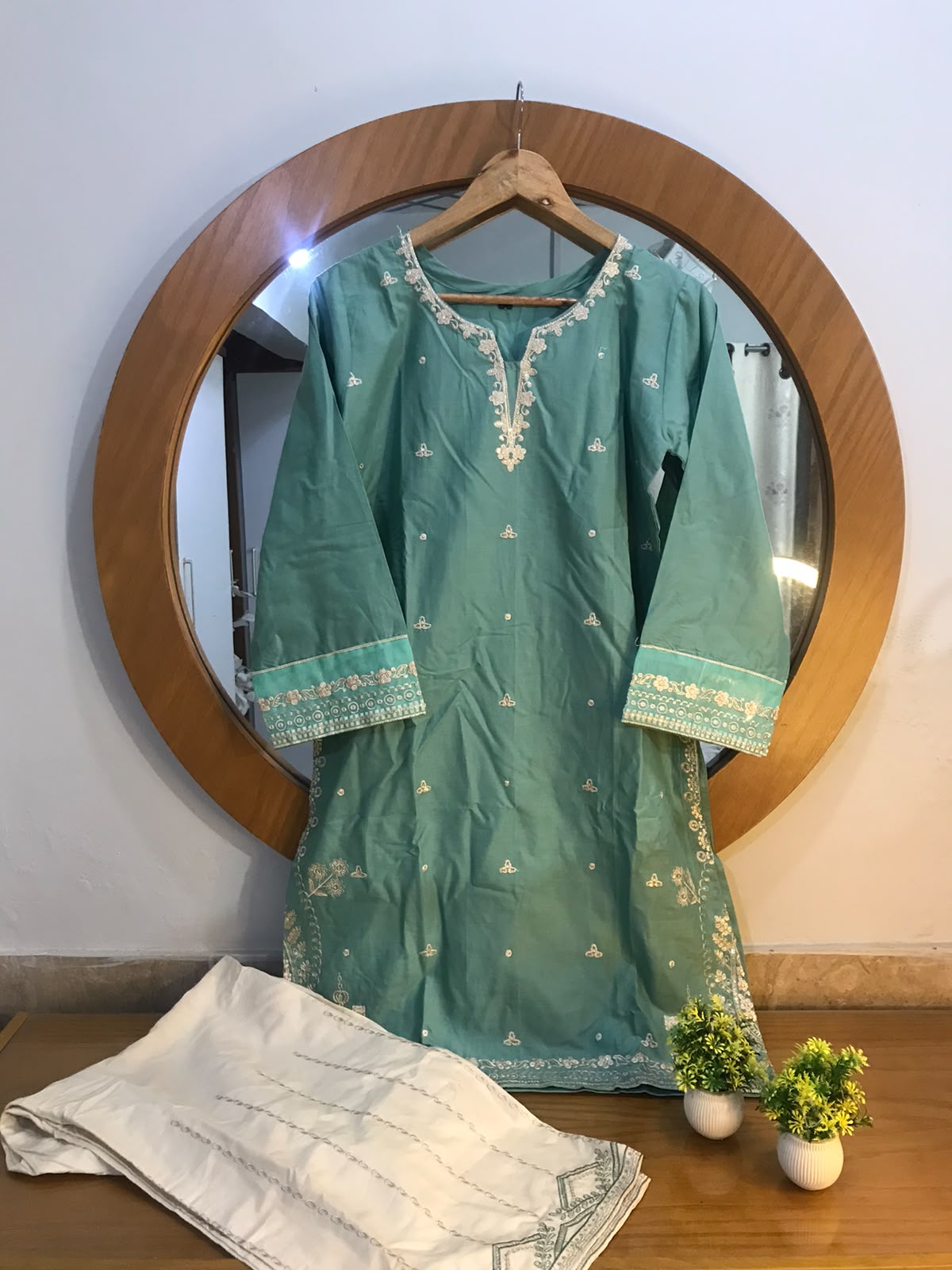 Women’s Bonanza BB Skin Embroidered 2-Piece Suit